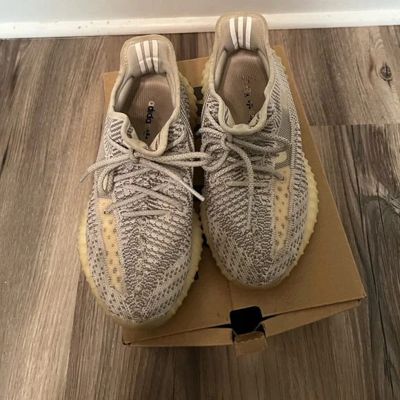 Adidas yeezy boost 350 - Picture 2 of 4